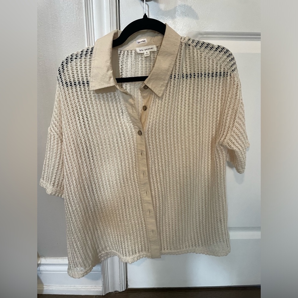 NWOT Blu Pepper Knitted Button Up